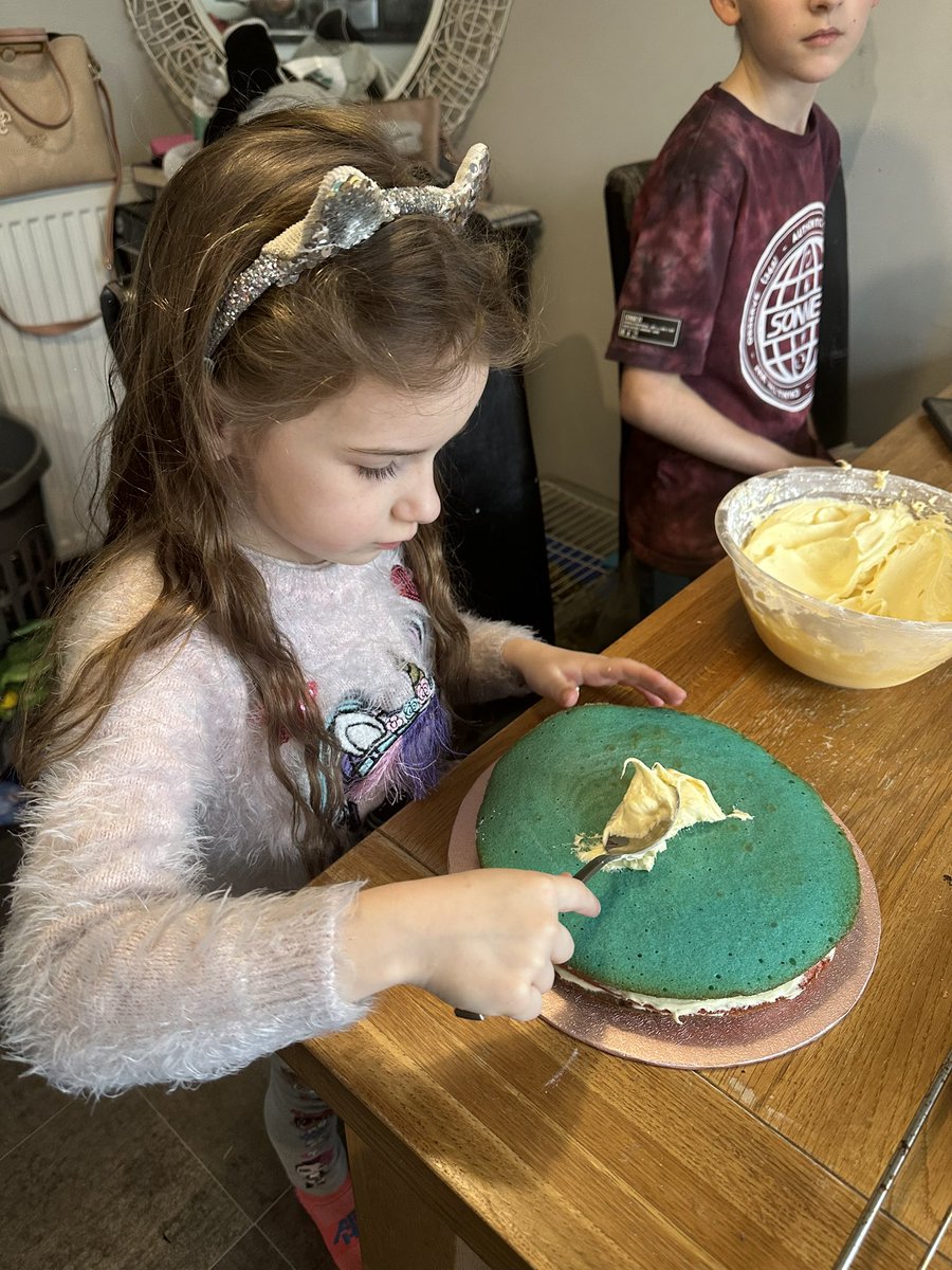 Luluuux12's tweet photo. Caleb and Isla made a lovely rainbow cake! They measured all the ingredients with barely any help, mixed it all together then put the icing on. It looks and tastes amazing 🌈😋@LittledeanSch https://t.co/z1j3wAWwak