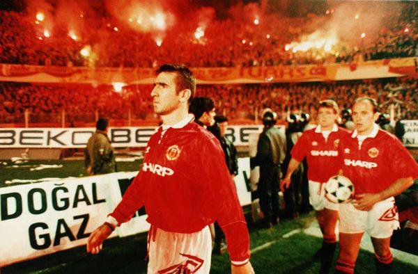 90s Football tweet media
