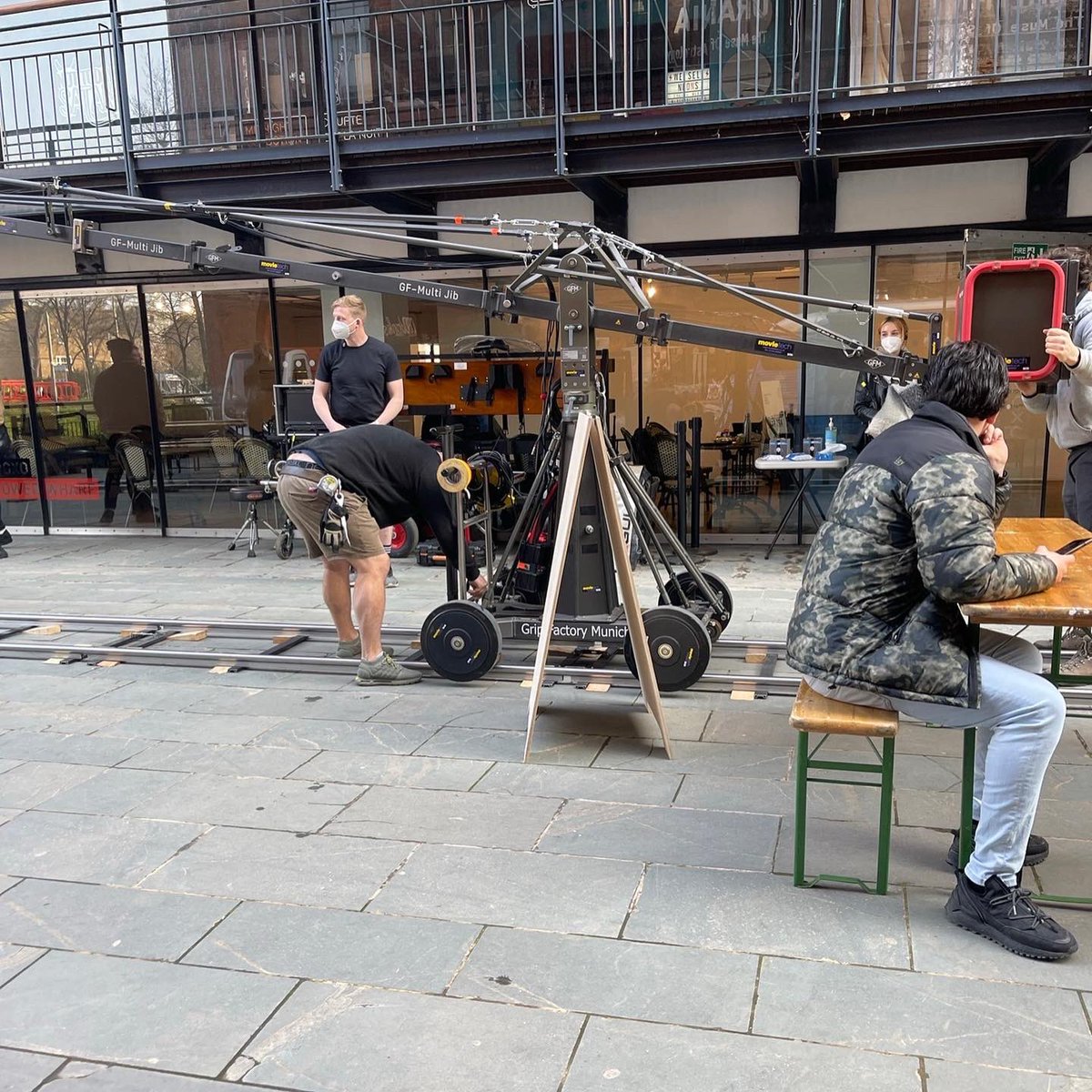 You’re… cooking pizza, but your… only special ingredient is #pineapple 🍍or #chicken 🐓but… that’s ok.
You… don’t know any better… cause you were raised eating #dominos and  #pizzahut pizzas… 🤦🏻‍♂️
But we can fix that… We can fix… #You 🔪