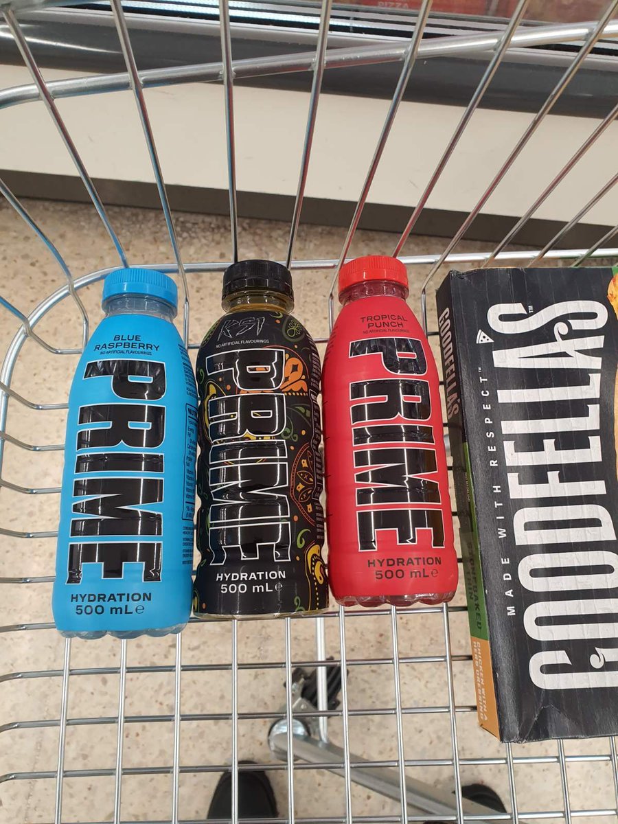Sccyno's tweet photo. @KSI THANK YOU BRO FOR RESTOCKING https://t.co/xaBUNV0KUd