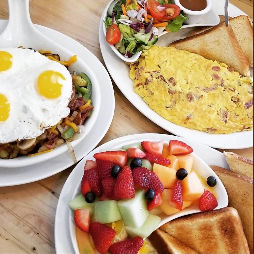 Starting the day off right with a breakfast spread that's sure to satisfy! 🍳🥓 From a hearty Big Breakfast Skillet, to a savory Meatlovers Omelette, and classic Bacon 'N Eggs with fresh-cut fruit, there's something for everyone at this table. 😋
Who's … instagr.am/p/Co7HSKzOhFS/