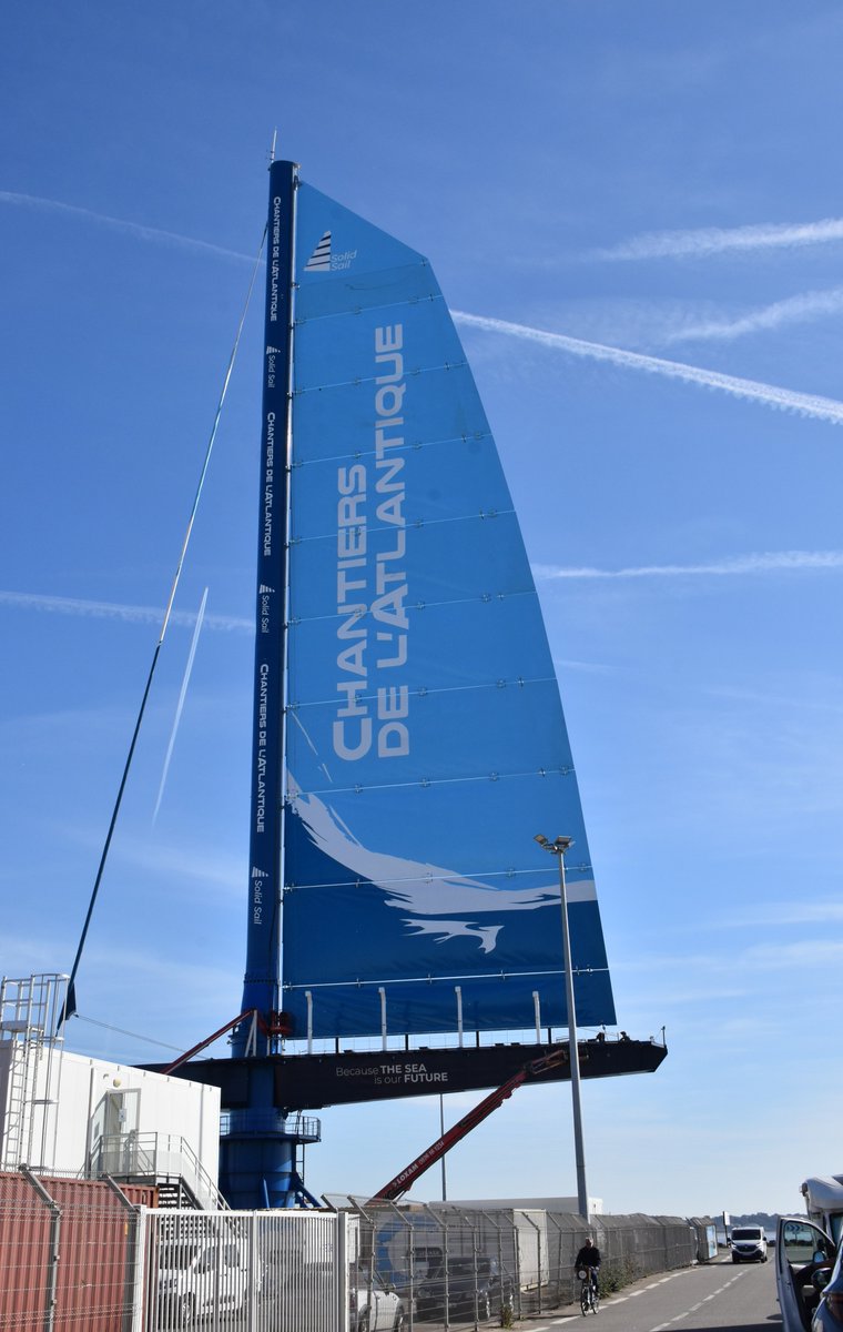 christodedieu's tweet photo. Le prototype de voile pour les futur paquebots est hissée #chantiersdelatlantique #saintnazaire #solidsail #naviresavoiles https://t.co/vJrJKf38iC