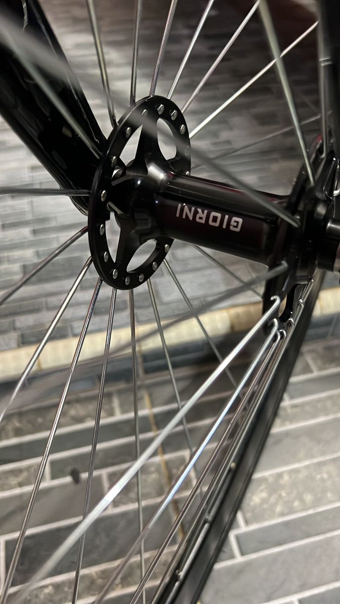 Jerrymenay's tweet photo. Ws 700c 

Hub giorni gen3 x viva pro 5cm 
#fnfjb https://t.co/iR5RPxU3jG