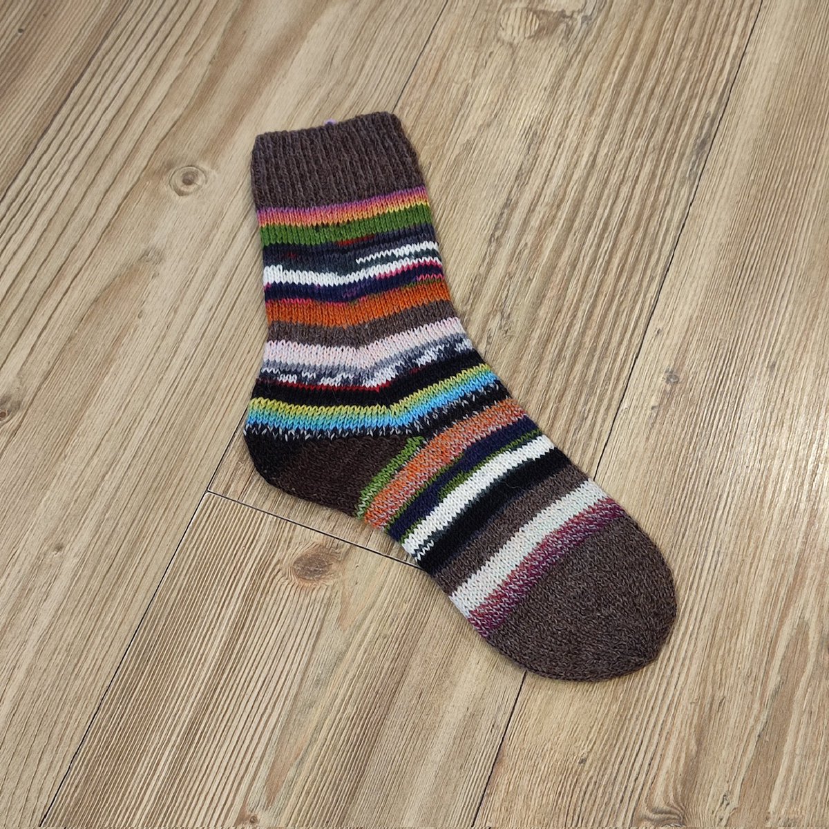 Nix los auf Arbeit Part II
#knitting #finished #knittedsocks #fädensindauchvernäht