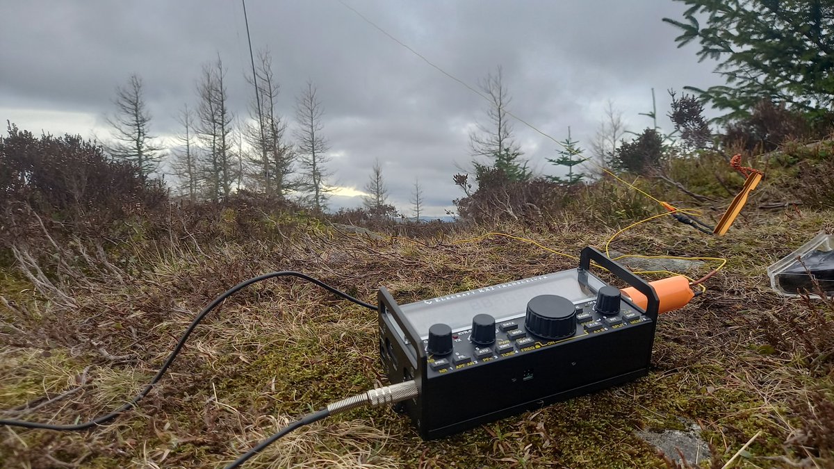 Cycled over to Ben Newe this morning. Lower bands weren't good, but managed EA8 Tenerife with 10 w into my 41' random wire. That's DX (Africa) as far as I'm concerned. 🙂👌
#SOTA #hamradio #elecraft