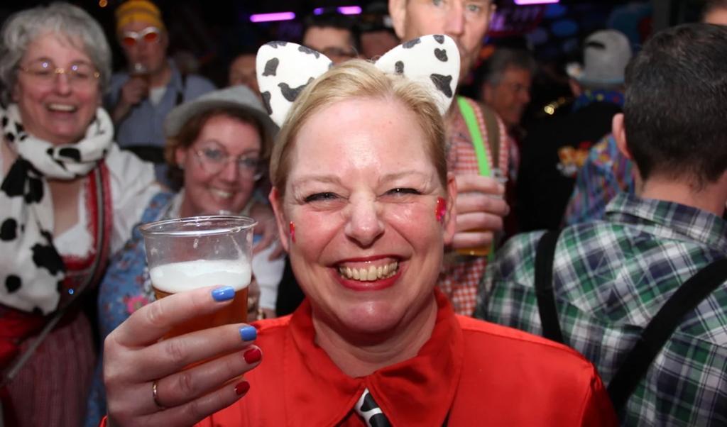 Ik was het ff een paar jaar kwijt, maar de lol met #carnaval gelukkig toch weer gevonden. Wat was het weer een fijn fisje! #kuussegat