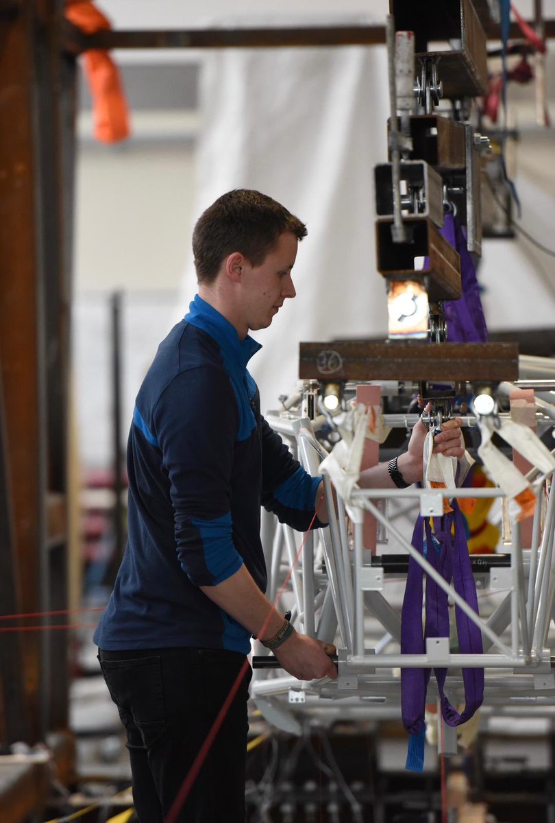 apus_zero's tweet image. Testing is an essential part of aircraft development. At APUS, all tests are performed in-house by our own staff.
The strength test on the tubular steel truss of the APUS i-5 100 recently took place.
#hydrogen #Aircraft #development #green #flying