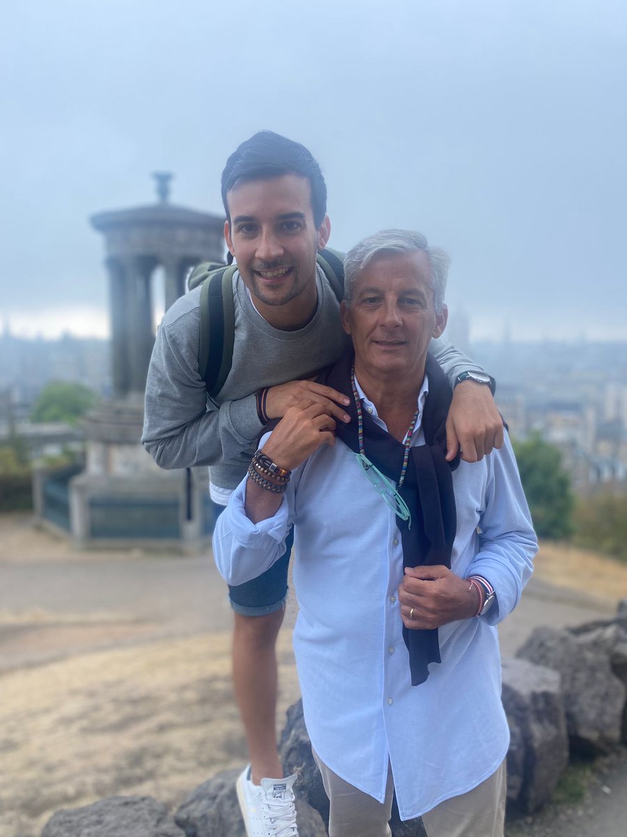 santivilla62's tweet photo. Hoy cumple 30 años @Chino0023 cariño, lealtad, respeto, compañerismo...Gracias hijo por ser asi, esperopoder seguir compartiendo muchas cosas contigo. UN ORGULLO SER TU PADRE. https://t.co/UqKph3JEie