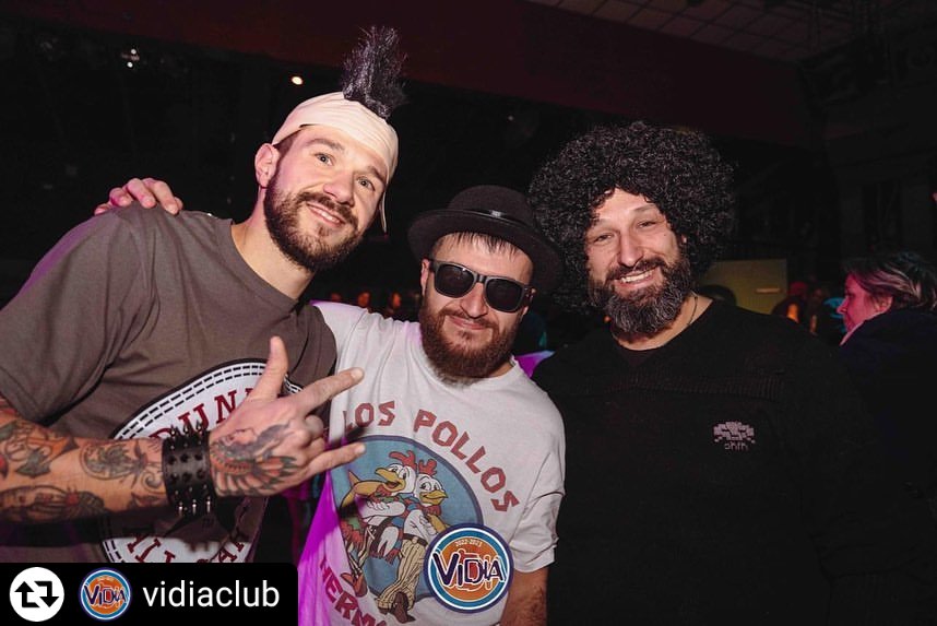 bettercallcosta's tweet photo. #Repost - @vidiaclub
📸 Carnival Party 🎊
18.02.2023

#carnevale #cattiveabitudini #spaventapassere #punkreas #carnivalparty #vidia #vidiaclub #vidia2022 #hardcore #punk #metal #club #disco #indie #dj #party #music #love #musica #friends #rock #cesena https://t.co/EacDeBMyhx