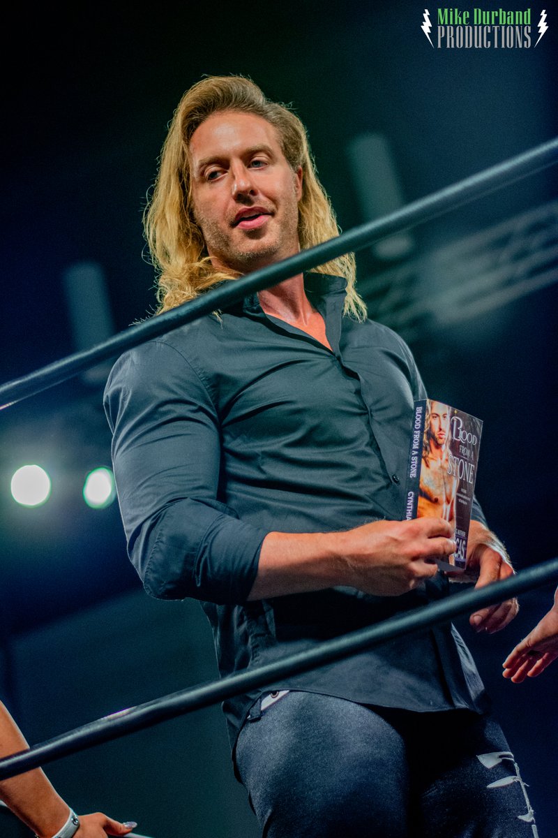 MikeDurband's tweet photo. 📸 Photography by: Mike Durband Productions

@Mercuriomodel at #NWANuffSaid! #BloodFromAStone https://t.co/iZzt88aoHx