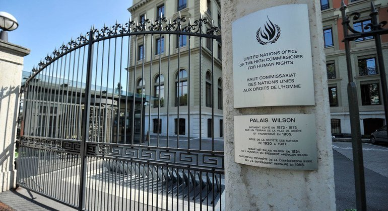 ONUGeneve's tweet photo. Des experts indépendants des droits de l'homme de l'ONU ont salué aujourd'hui l'adoption d'une nouvelle législation anti-discrimination et féministe complète en #Espagne🇪🇸, qui garantit et facilite l'accès aux #droitssexuels et #reproductifs dans le pays.
https://t.co/reiH5fK7rW https://t.co/7E6zIrceoC