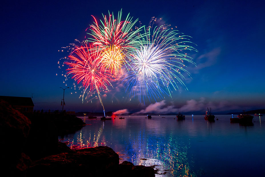 Email marketing is efficient, but sending irrelevant messages risks alienating subscribers. Segmentation can boost ROI. Target smaller, specific groups.
socialdefinition.co.uk/email-blast-or…