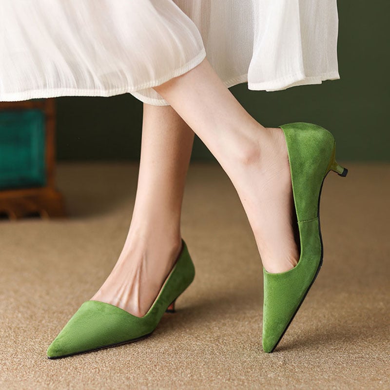chikoshoes's tweet photo. CHIKO Daneshia Pointy Toe Kitten Heels Pumps Shoes feature suede upper, leather lining, rubber sole. Heel height is approx. 1.5" (4 cm)
1 #ColorPop #Minimalism #PumpsShoes #WomenShoes
https://t.co/kAyS1TZQhp https://t.co/wogV10VLB8