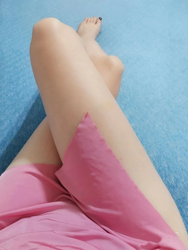 he8762's tweet photo. 裙子很性感 有女人味 不知道要做什麽
#人妻 #熟女 #女人味 #騷女 
#轉推50隨機抽取一位免費愛愛 https://t.co/O0YgJ8nmJz