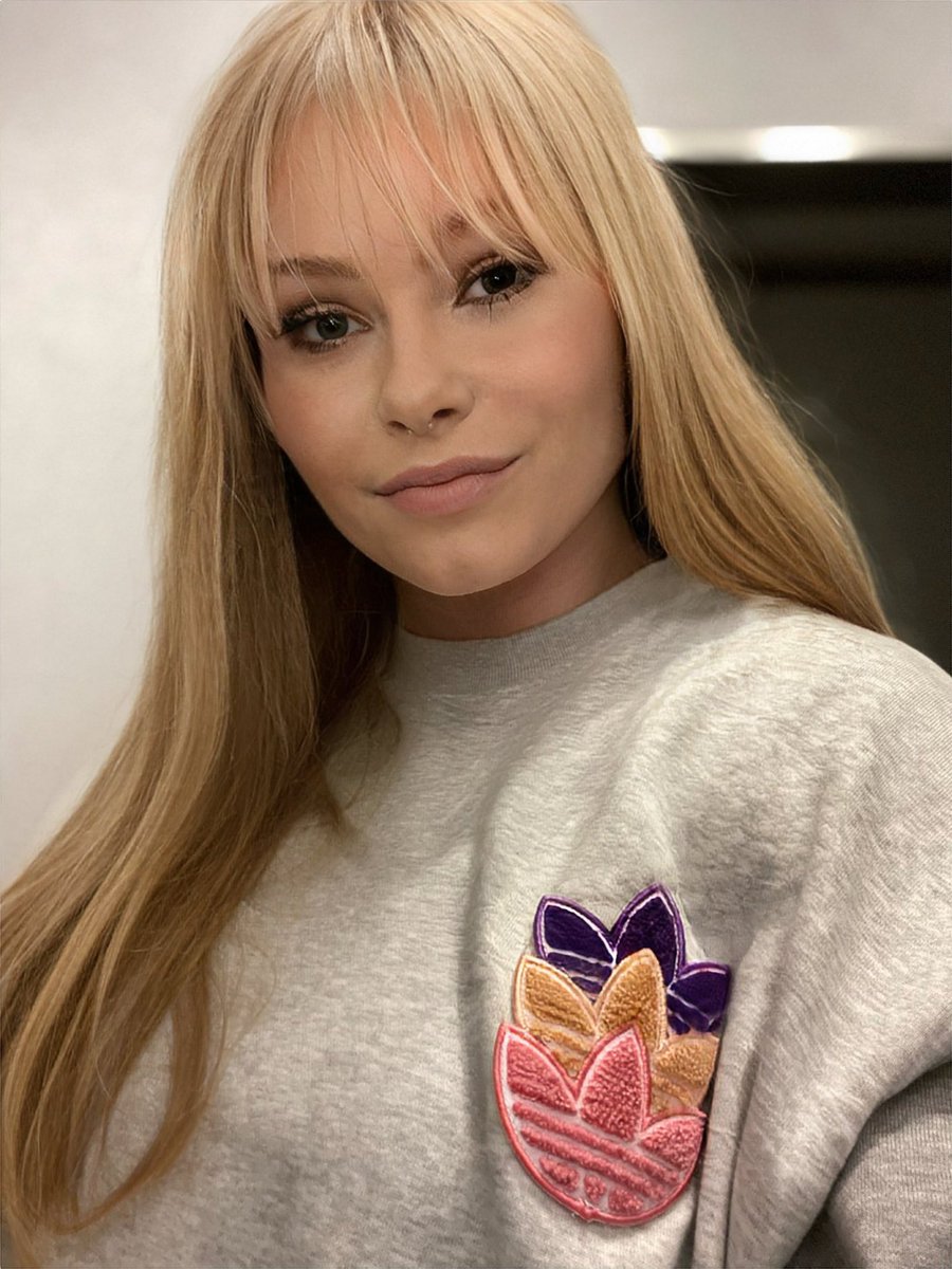 Ich bin ab dem 12.3 bis zum 24.3 in BERLIN! Bewerbungen für Sessions und Cash and Go‘s können hier per DM gestellt werden. ✨