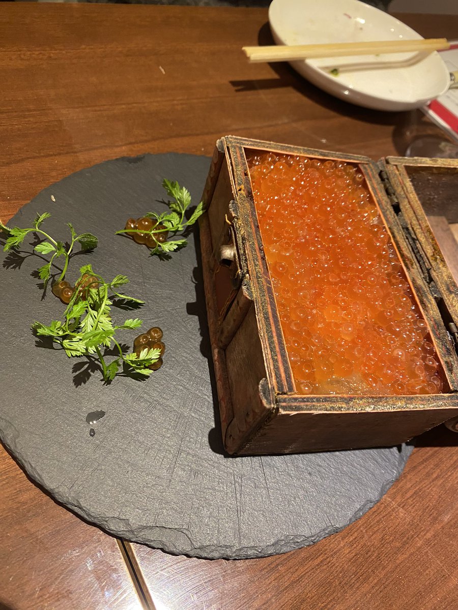 pyon0110's tweet photo. トンジギボウズくらったから美味しい海鮮料理を求めてナーヴェさんに😂
やっぱ谷口シェフの料理は全部美味しい🫢
また、魚釣れたら持っていきます🫡 https://t.co/RjXGCUVxnM