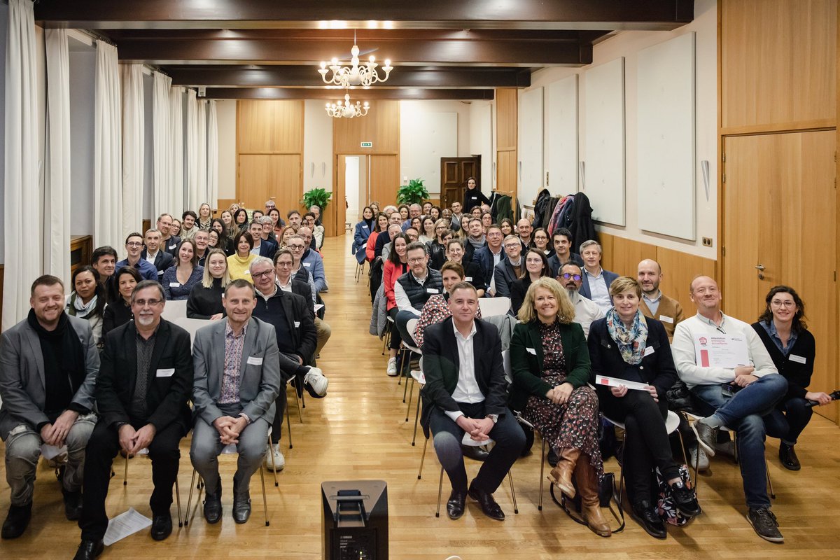 EDF_PdL's tweet photo. Au titre de l’année 2022, la plateforme @RSEnantes décerne à @EDF_PdL l’attestation d’ « entreprise accueillante » pour valoriser ses actions en faveur de l’accès à l’emploi pour tous, la #diversité, et l’#égalité des chances https://t.co/P1VSlKSWSy