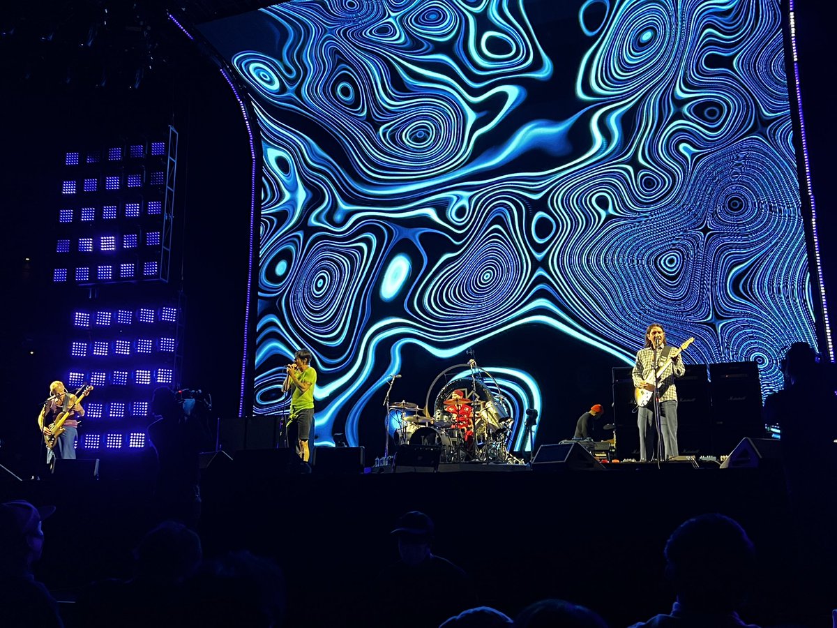 harakochannel's tweet photo. ライブ最高でした！

#redhotchilipeppers https://t.co/HLBX9rUqiZ
