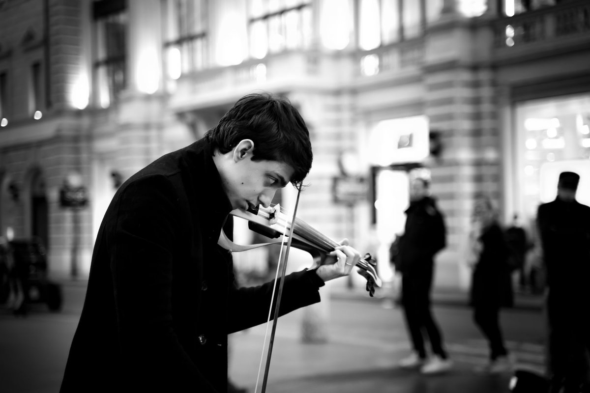BWLability's tweet photo. Awesome violinist i met along the road, spent 30 mins listening to him.
Ppl like him should really succeed in life! 🥰

But humiliating on #TikTok looks like what people wants to watch 🤷🏻‍♂️

#photography #photographylovers #PhotographyIsArt #bnwphotography #BnW #NFTCommunity #nfts https://t.co/9y2SBzSVx9