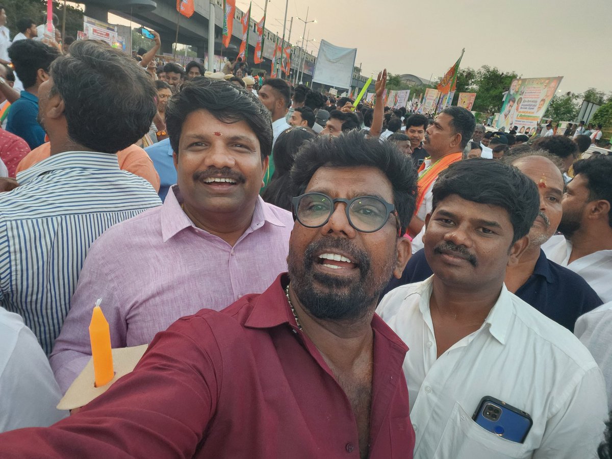 kannan_kanal's tweet photo. பாரத நாட்டின் எல்லையை பாதுகாக்கும் ராணுவ வீரரை படுகொலை செய்த திராவிட மாடல் ஆட்சியை கண்டித்து
  மெழுகுவர்த்தி ஏந்தி ஊர்வலம் அஞ்சலி 
@HinduMurasu @BJP4TamilNadu @RSSorg @annamalai_k @elangovan_HM https://t.co/3SNmCdPTrT