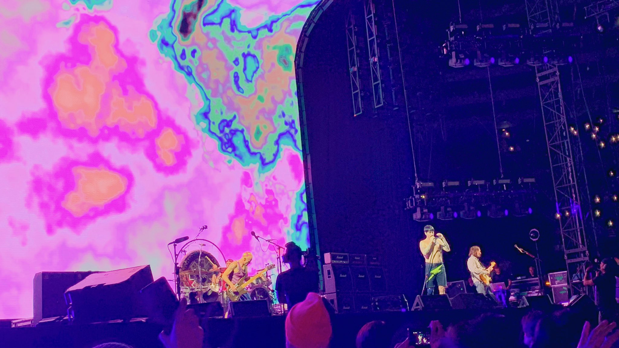 タケチ˙ᴥ˙ on Twitter "Red Hot Chili Peppers 大阪城ホール 今回のワールドツアー最小規模の会場の4列