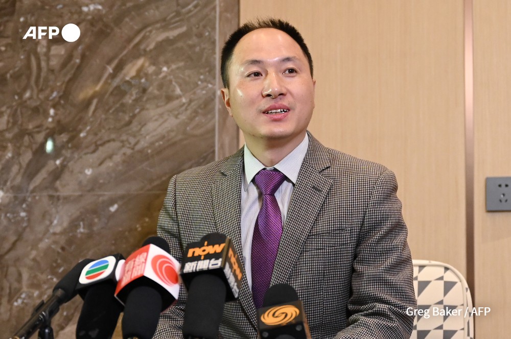 holmeschan_'s tweet photo. Chinese scientist He Jiankui, jailed in 2019 for creating gene-edited babies, said in Beijing today his future work "will abide by moral and ethical (rules) and international scientific consensus."
He has been granted a visa to work in Hong Kong. Story: https://t.co/Zw6r740UPR🧵 https://t.co/WrisruAQNm