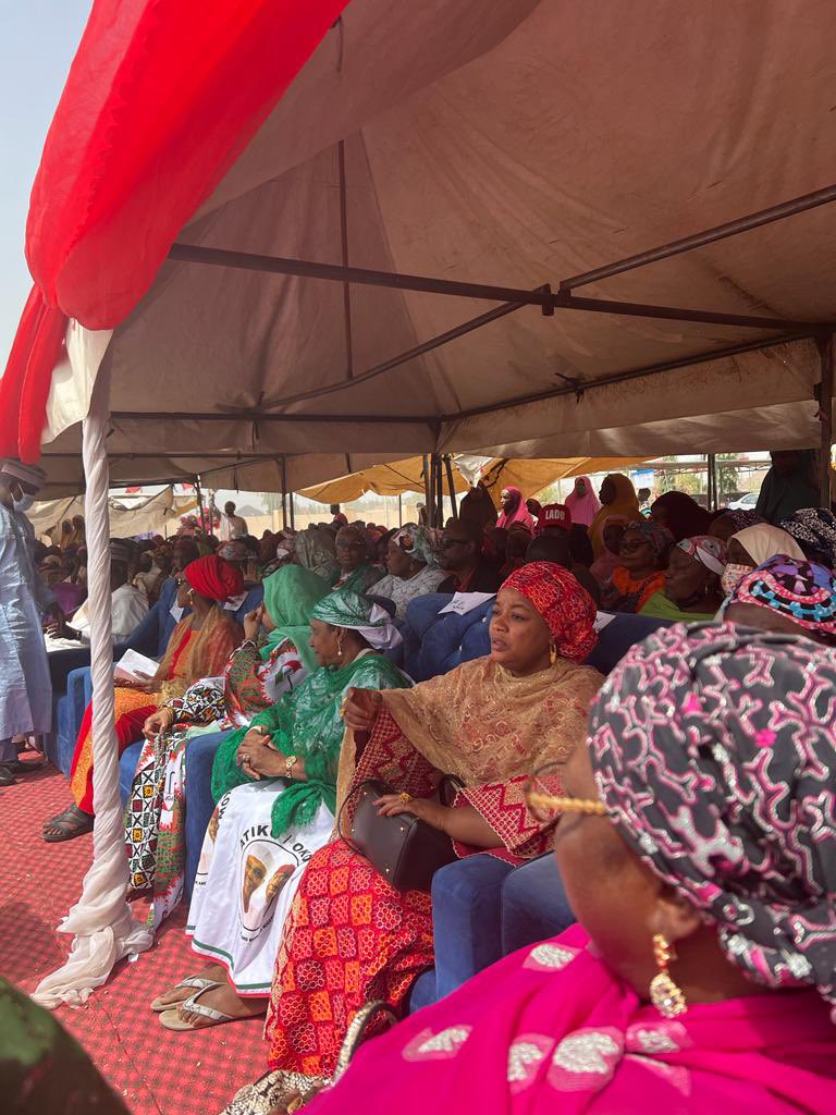Ubando001's tweet photo. A few days before the presidential election on Saturday, Haj. Umma Yar'adua is making a last-minute impact by mobilising multiple groups of women and youth to vote for Atiku Abubakar in Katsina state. #Atiku #Yaradua https://t.co/ON99Gbnf3B