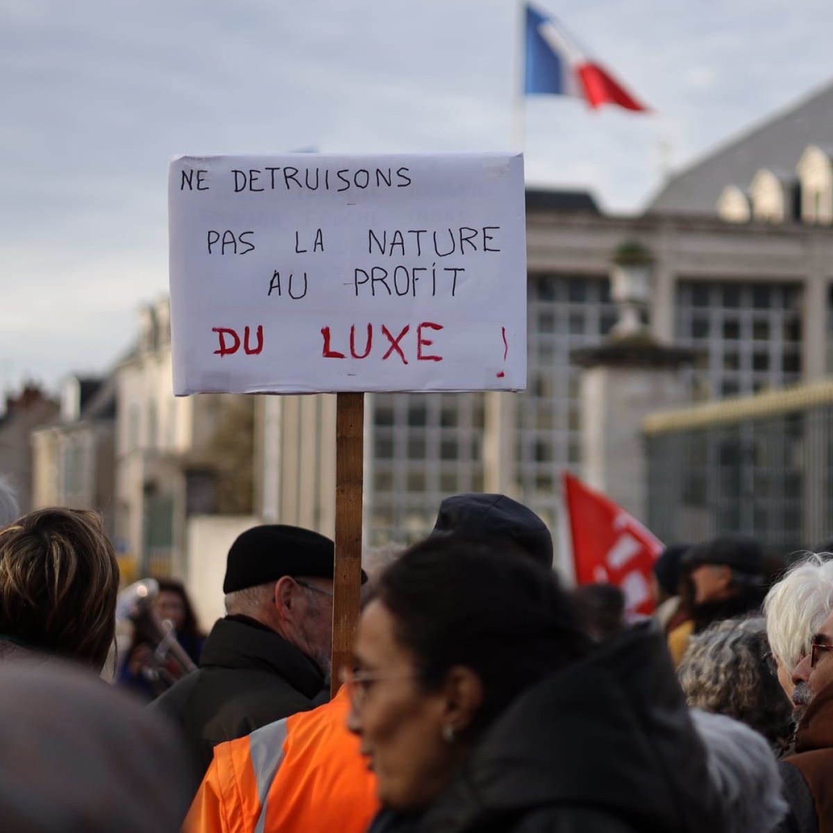 nicolas_orgelet's tweet photo. Victoire! Le préfet a refusé le projet du golf des Pommereaux la semaine dernière.  https://t.co/kntjQAAD3h
70 - Golf des Pommereaux, un écocide de luxe, invitée : Anne Martin, Confédération Paysanne.
#politique #eau #écocide #golf https://t.co/qFjxyv5Tat https://t.co/zAKbbr3JHJ