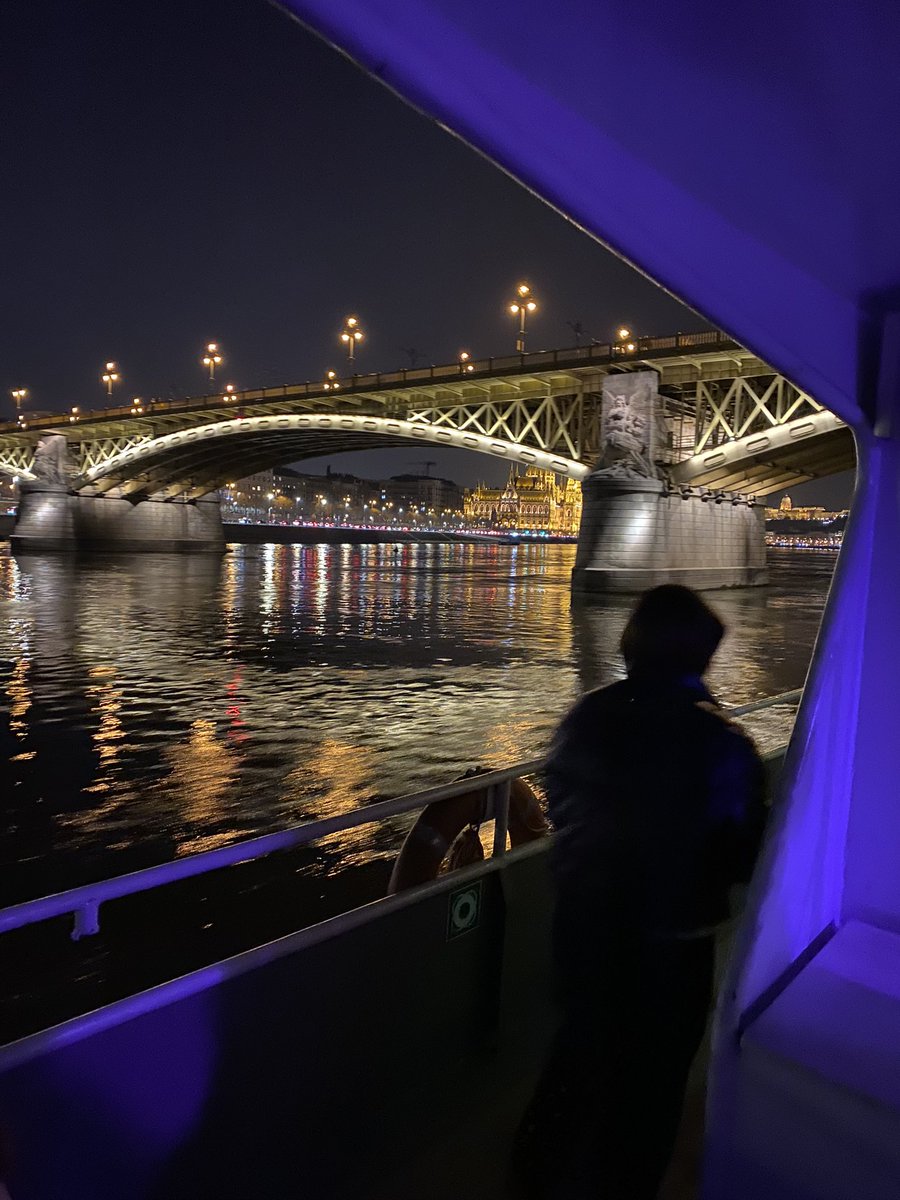 Laura 🍂 (@lauurapnt) on Twitter photo 