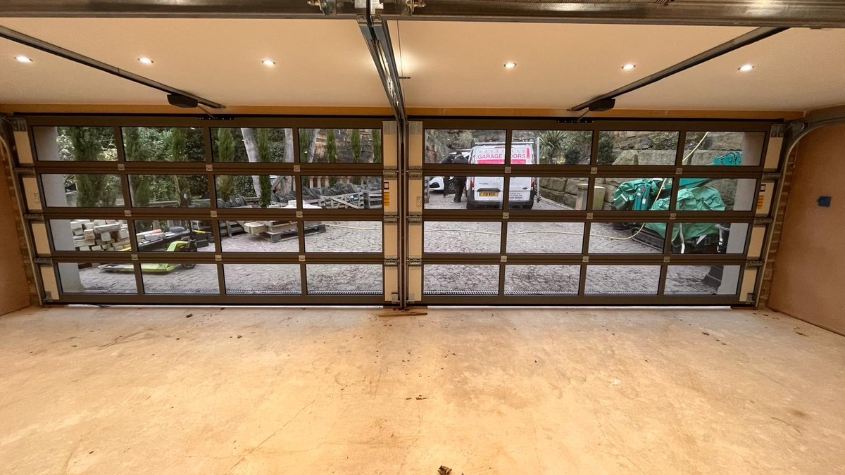 RyternaDoors's tweet photo. Panoramic garage doors. Great Wakefield Garage Doors job.👍
#ryterna #sectionaldoors #panoramic #garagedoors https://t.co/a4OC76nNoX