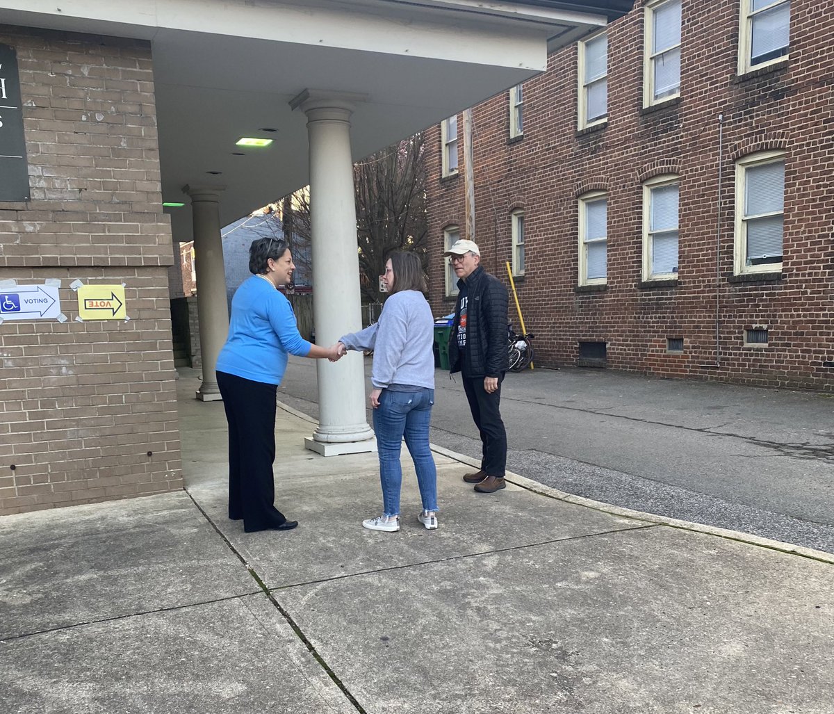 JennMcClellanVA's tweet photo. The sun is shining and itβs time to VOTE! https://t.co/rcKQpKpzWx