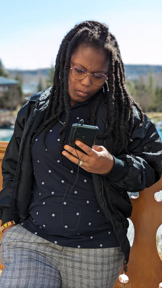 ApedoEdwige's tweet photo. Dans quelques jours, les droits de la femme seront encore une fois sur toutes les lèvres à l'occasion du 8 mars. Mais, la situation a-t-elle vraiment évolué ? Les violences, ont-elles pris fin ? La femme et les nouvelles technologies, c'est quoi la situation? 1
#TgTwittos 
#8mars https://t.co/jVNZjXijgV