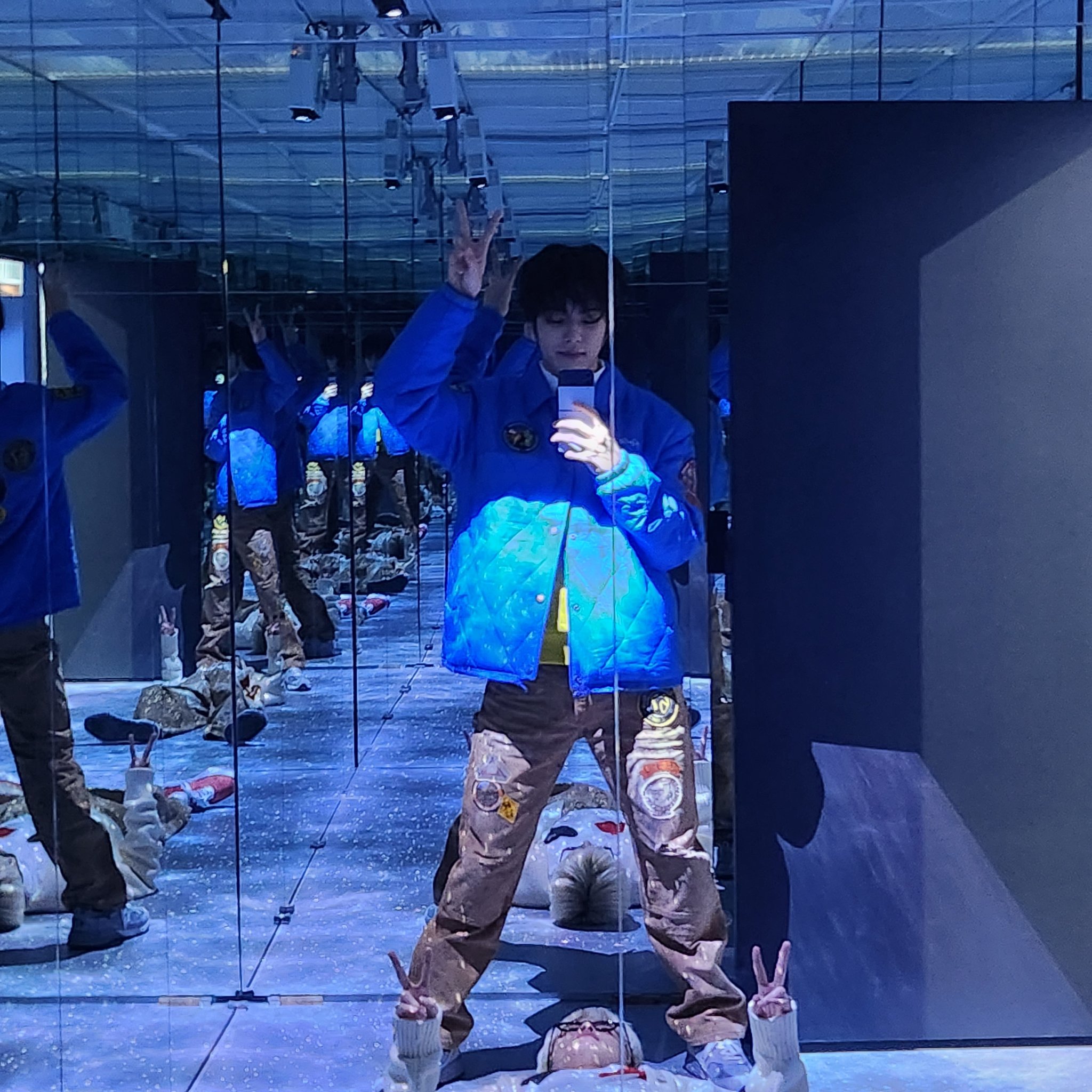 Fpfg8bYaEAAjTX5?format=jpg&name=large