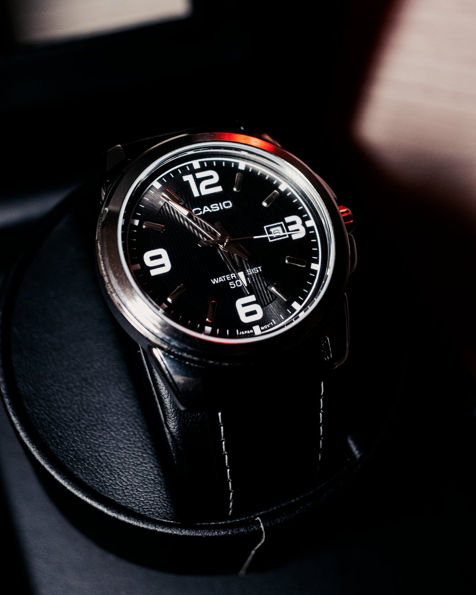 HopeWritingLig1's tweet photo. 📸 Fotografia Pubblicitaria
⌚️ Orologio Casio MTP-1314PL-8AVEF
-
-
-
#canon #canoneosr #stilllifephotography #stilllife #shooting #setfotografico #color #black #light #casio #bussola #watch #orologio #orologiouomo #portaorologio #advertisingphotography #MTP1314PL8AVEF #casiowatch https://t.co/CFXeakR0XY