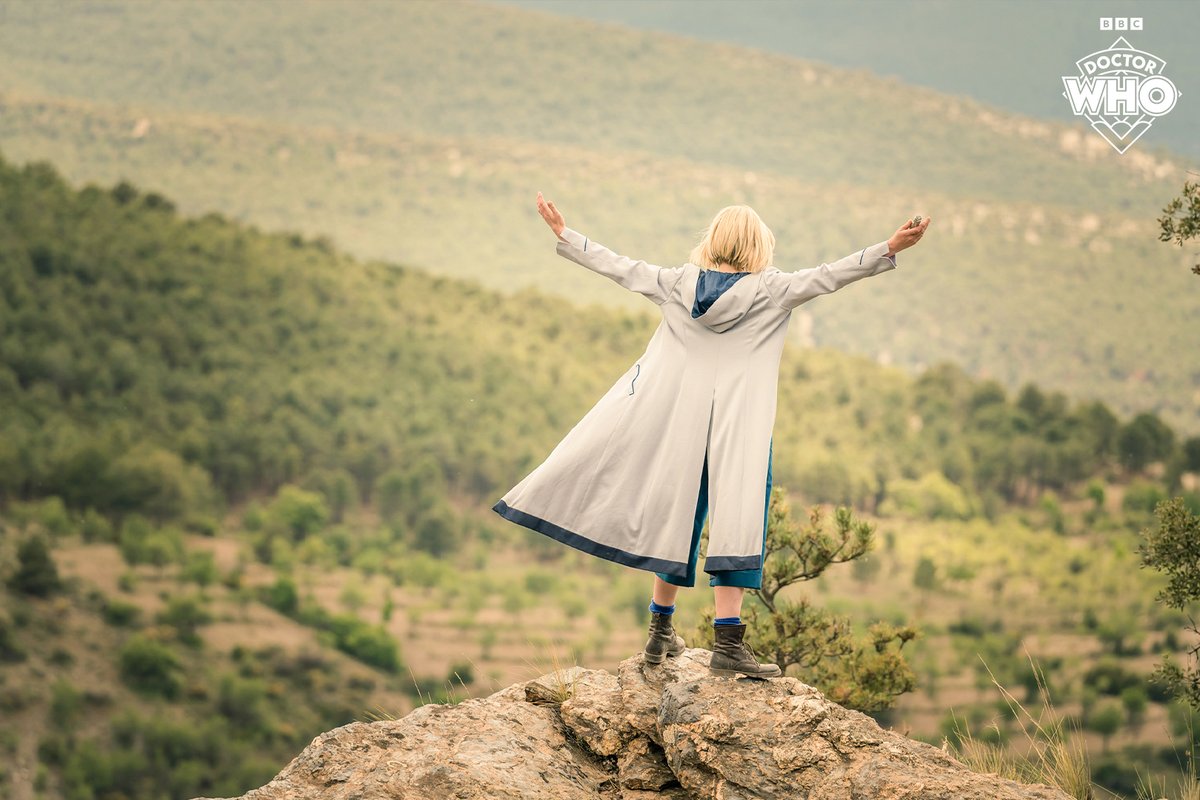 bbcdoctorwho's tweet image. Mountains, forests, lakes and snow... the TARDIS often lands in some beautiful nature spots! 🌳 #DoctorWho