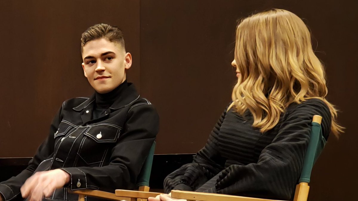 latelatejoshow's tweet photo. I miss those times when ppl were tweeting things like 'the way hero looks at jo'. https://t.co/Lb8Tu57K76