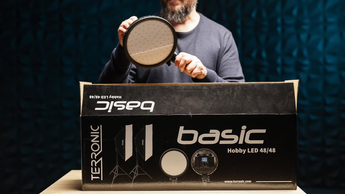 Hledáte video/foto světla, jejichž použití je hračka a v balení dostanete všechno potřebné? Doporučujeme set světel Terronic Hobby LED, na jehož videorecenzi se můžete podívat zde: 
Videorecenze ➡️ buff.ly/3Ik3dWd 
Sada na e-shopu ➡️ buff.ly/3kdfO5N