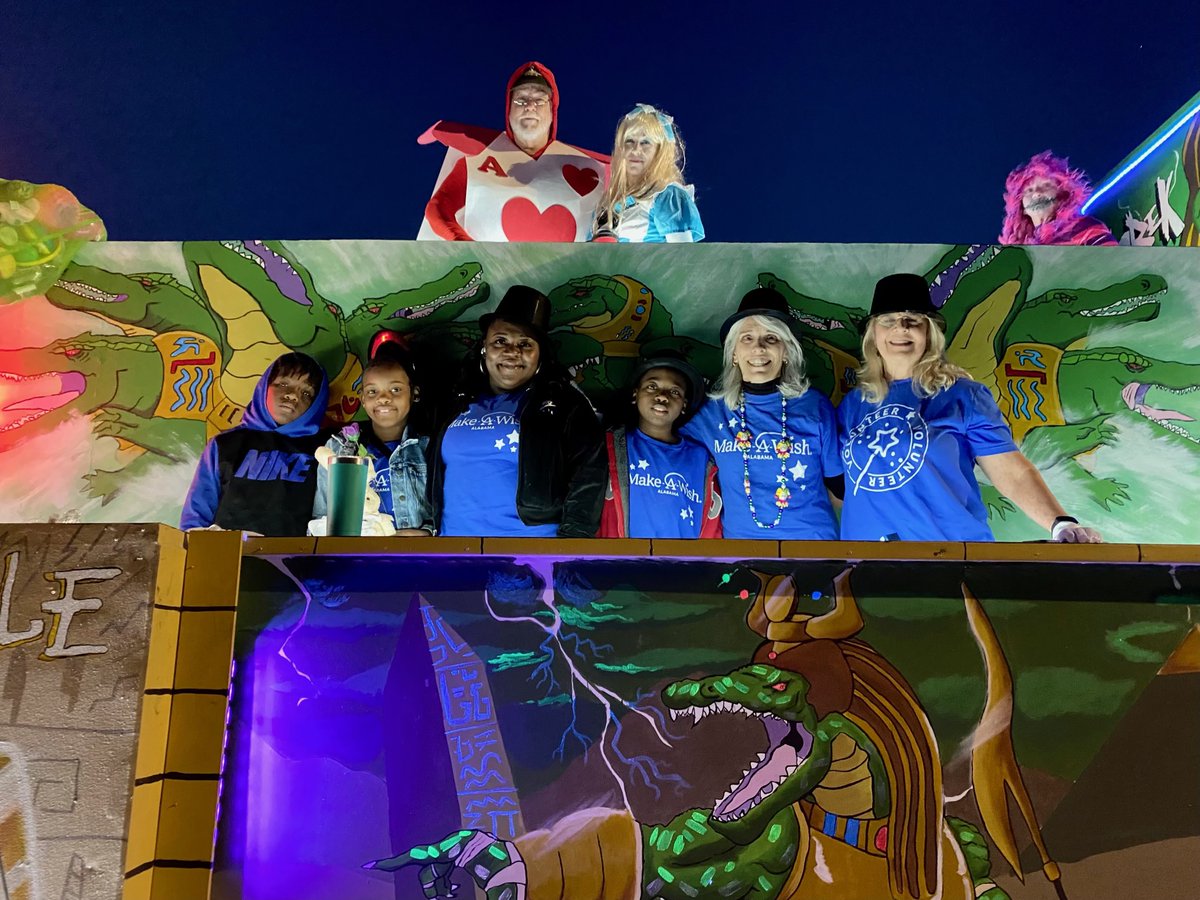 MakeAWishAL's tweet photo. Happy Mardi Gras from Make-A-Wish Alabama!🎭

Wish Kid Xzavius spent last weekend celebrating in Mobile, the home of America's original Mardi Gras!💜💚💛 https://t.co/nk5GtKIzWU