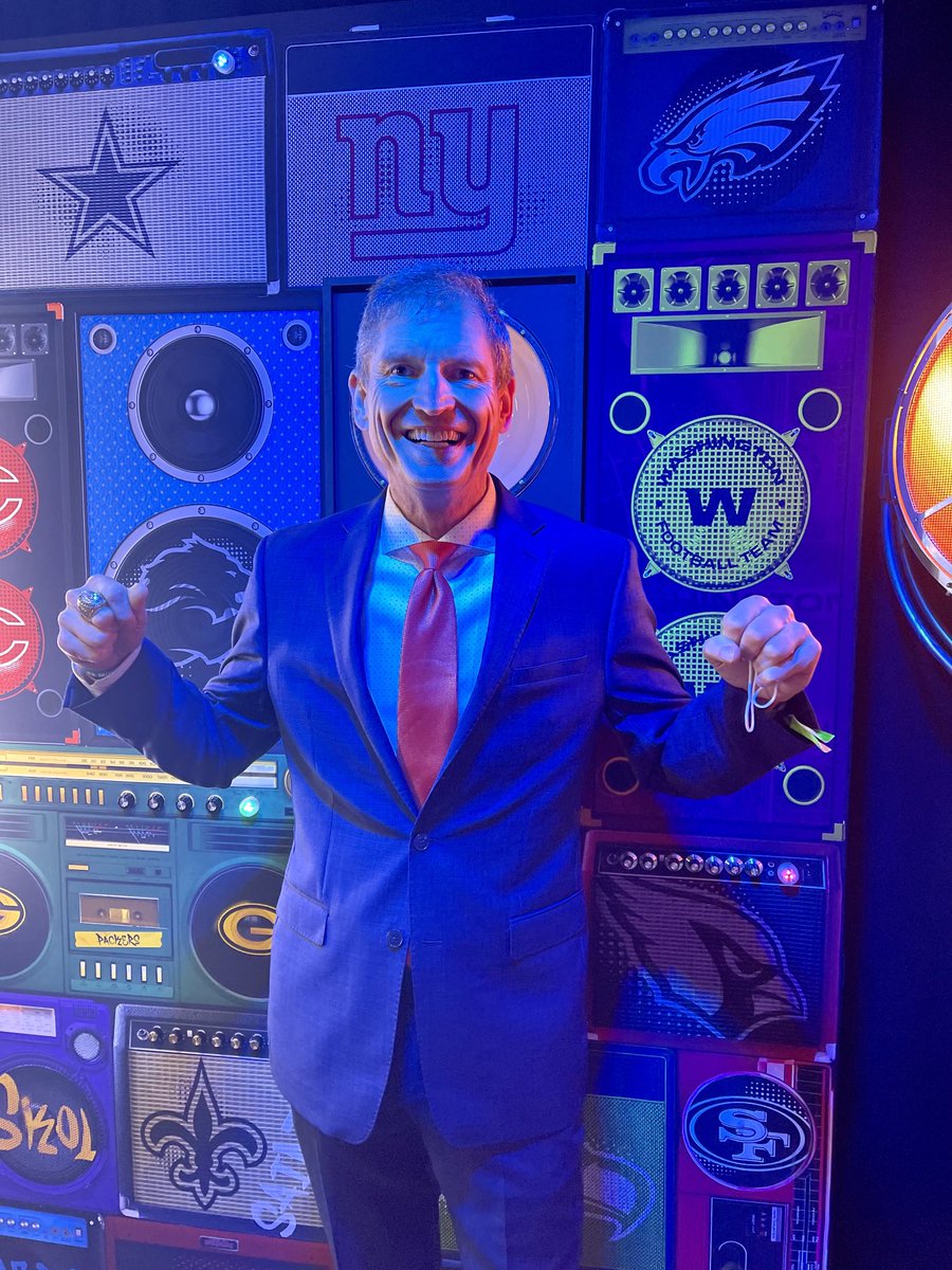 Let’s Have a Terrific Winning Tuesday 🍎 🏈#UMatter Kosar19.Com ⁦@BernieKosarShow⁩ ⁦<a href="/CommattheCore/">Communityatthecore</a>⁩