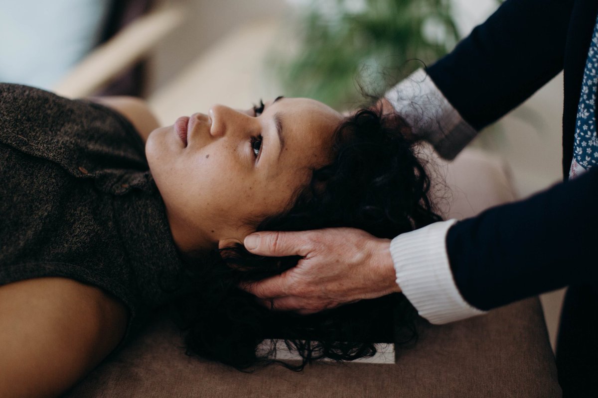 SunflowerSE4's tweet image. Alexander Technique Workshop with Michelle Cole
THIS Saturday 25th February 2023
1.30 - 3.00pm
£22
Contact Michelle at 07940 033 728 or email michelle@thealexandertechnique.co.uk 
rb.gy/ockd5d
rb.gy/8frwqj
#alexandertechnique #betterposture #backhealth