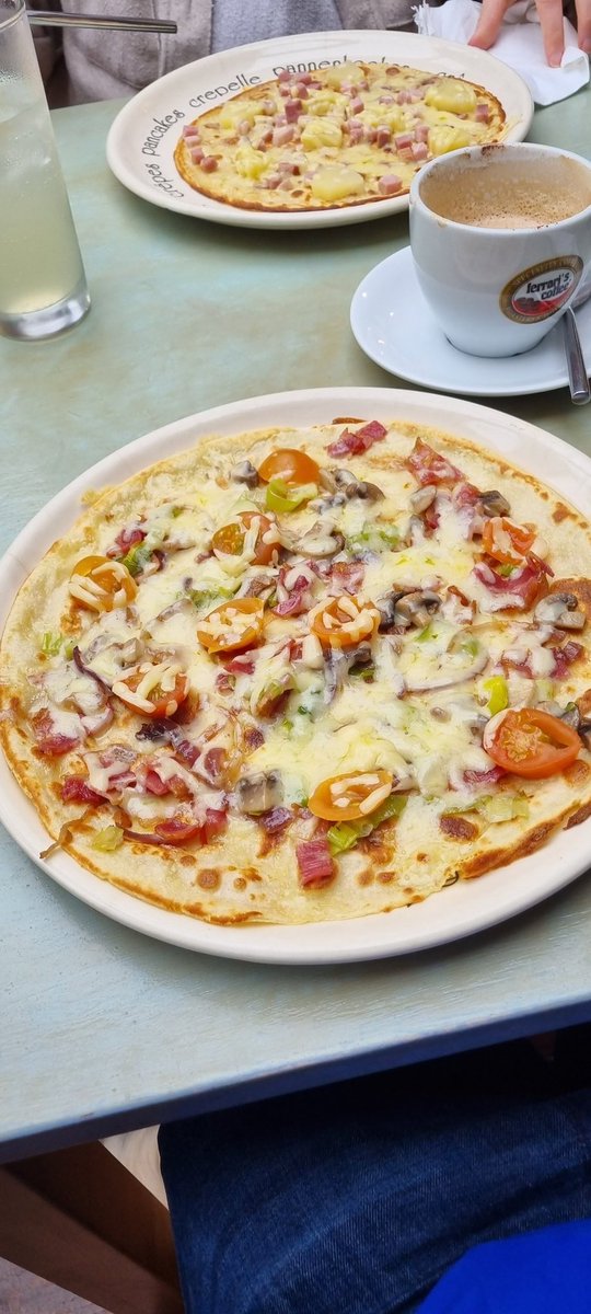 MrAJonesDHT's tweet photo. Savoury or Sweet? Or Both 🙃 https://t.co/jhZTXyNCIU