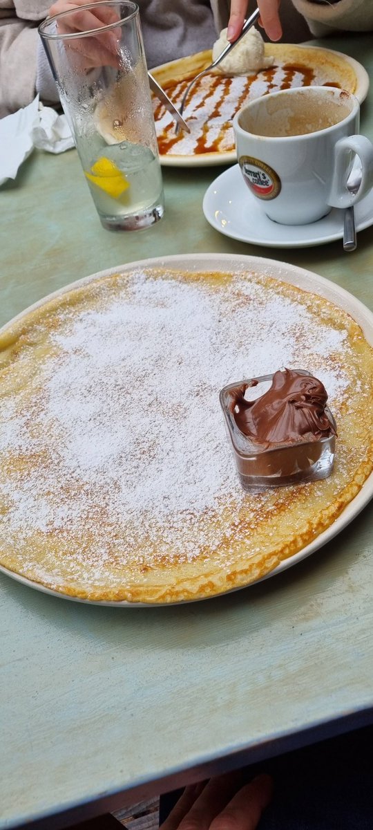 MrAJonesDHT's tweet photo. Savoury or Sweet? Or Both 🙃 https://t.co/jhZTXyNCIU