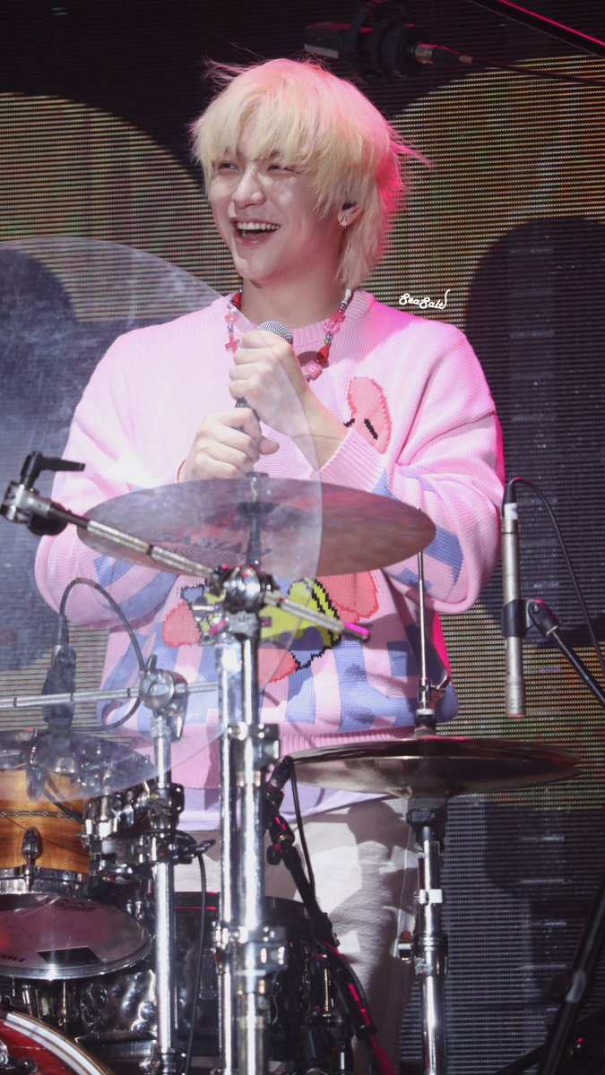 wooodfish's tweet photo. 230218 2023 N.Flying LIVE ‘&amp;CON3’ in HONG KONG
뚱이재현💖

#엔플라잉 #NFlying #NFlyinginHK 
#김재현 #KimJaehyun #Jaehyun https://t.co/mbSsUBcXcS
