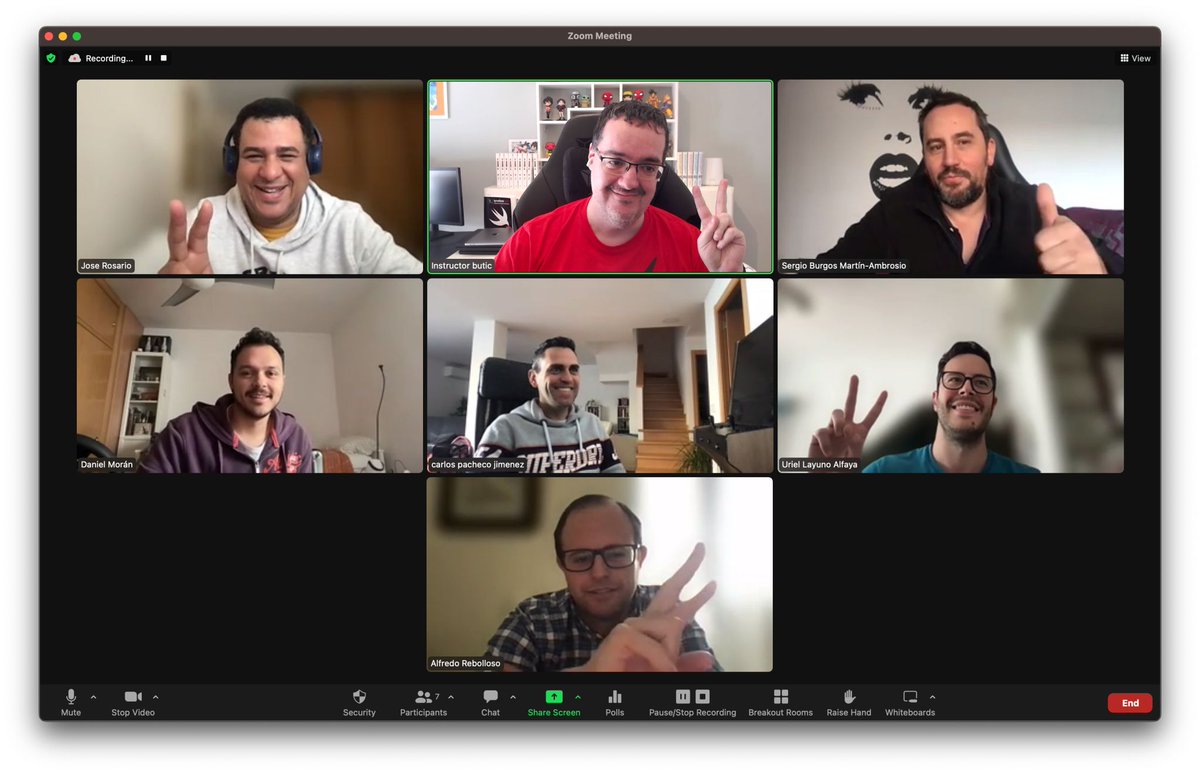 buticSchool's tweet image. 😃 Hoy estos VALIENTES de la multinacional #TelefónicaEspaña arranca con nosotros la formación en programación #SwiftUI4 con #Combine y #Async/Await. Van a tener por delante 4 meses para aprender y ponerlo en práctica
¿Conoces #buticCorporate? Infórmate👉 bit.ly/3l3FSjB