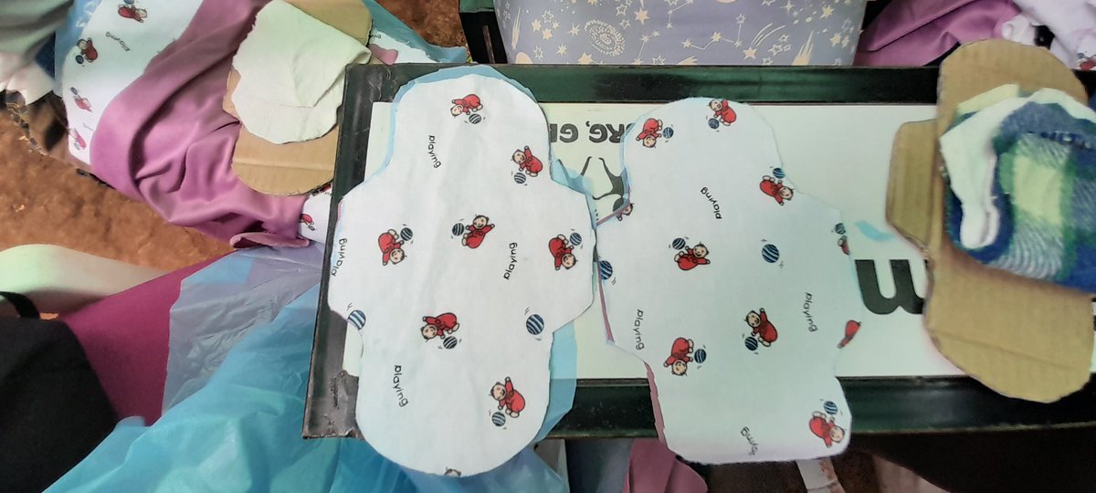 FootmarksU's tweet photo. Young people from Kirombe and Kinawattaka ghetto communities together with KVUC Denmark students engage in making reusable sanitary pads as we aim to #EndPeriodPoverty and #MenstrualStigma.
@dreamtownngo
@activecitizensu
@AfrikovationHub
@HolisticActions https://t.co/cO17a7eqkG