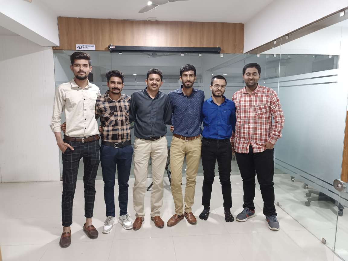 CaretIT's tweet photo. Even on Tuesday, the joy and fun continues…
#ProfessionalDay
#OfficeActivity #TeamBonding #HappyTuesday #CorporateEvents #FormalDay #CorporateLife #ITCompanyIndia #EmployeeEngagement #Office #FunTime #TeamBuilding #CompanyCulture #WorkLife #DaysCelebration #Professional #CaretIT https://t.co/cQaevyAUxl