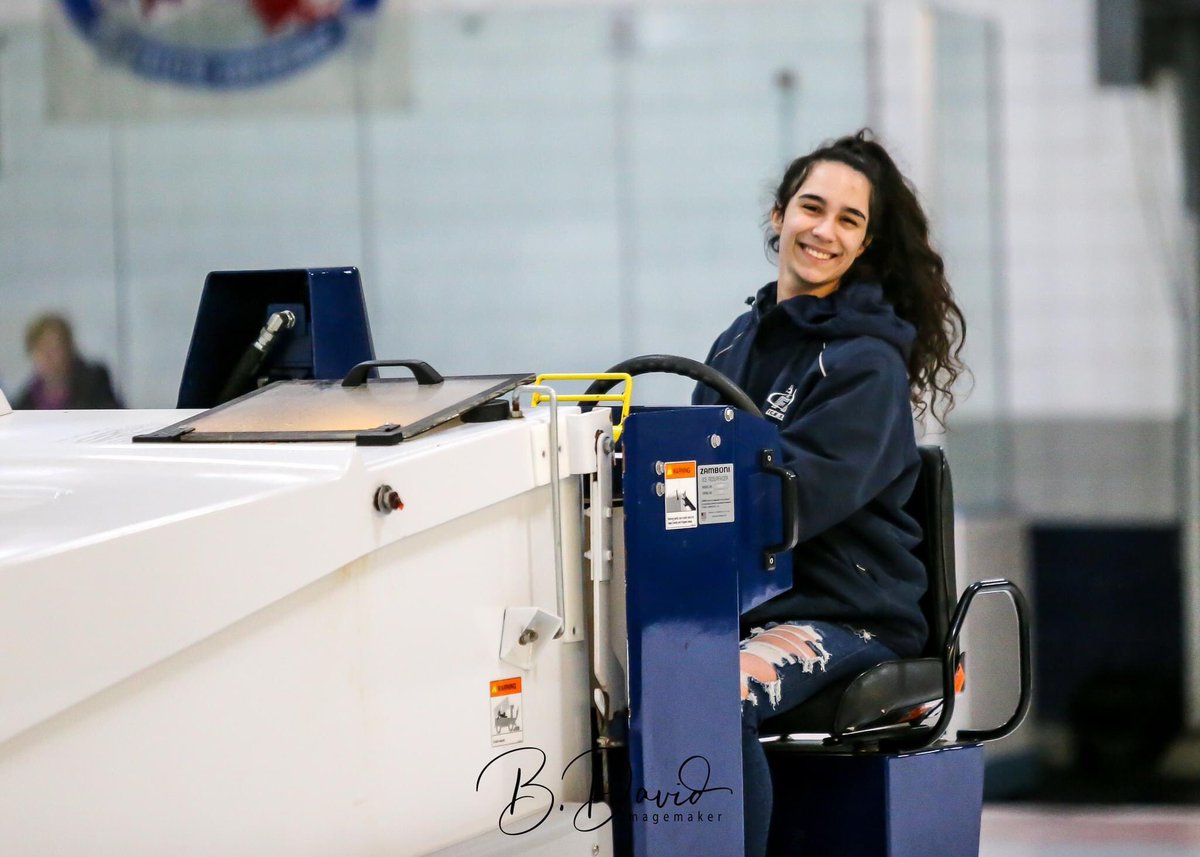 Tufeek1's tweet photo. A busy day at Hetland Arena, Public Skate, High School Hockey and miles of smiles!
Best staff in the Ice Sports Bizz.
@FMCIceSports #HetlandArena #icelife https://t.co/c32TPST5Sq