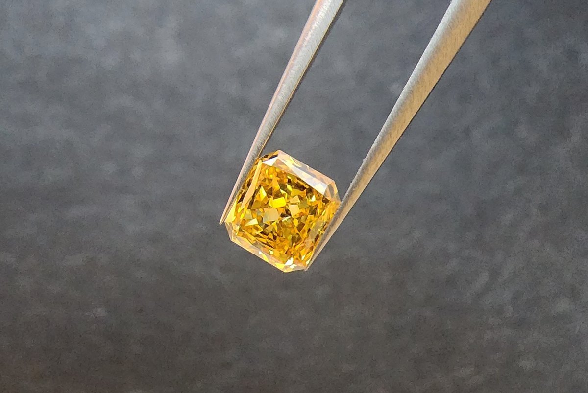 NARminerals's tweet photo. North Arrow Reports on Polishing Fancy Colour Diamonds from the Naujaat Diamond Project, Nunavut - Produces the two largest, polished fancy colour diamonds from Naujaat to date. #fancycolourdiamonds #diamonds #Naujaat https://t.co/D893HBFRus https://t.co/P7ZM8yGHbE