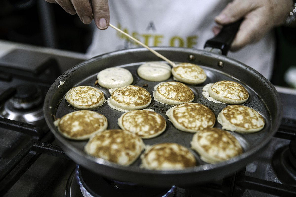 Are you making pancakes today? These poffertjes (Dutch pancakes) were made and served from the International Kitchen at last year’s Shetland Food and Drink festival by regular visitor to the island, Anneka. tasteofshetland.com/explore/recipe…