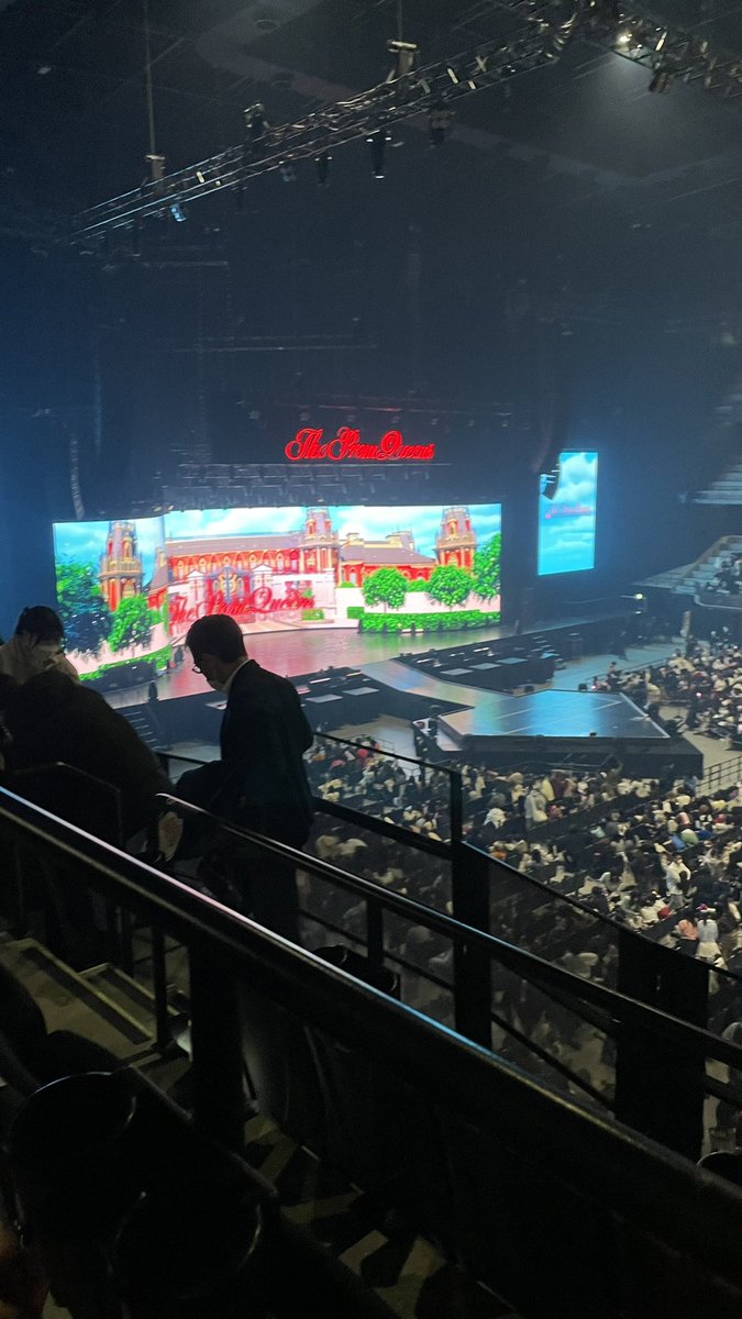 Nerusn46's tweet photo. ive昼と夜2部行けたぜ( ◠‿◠ ) https://t.co/XWMuJEH9R6